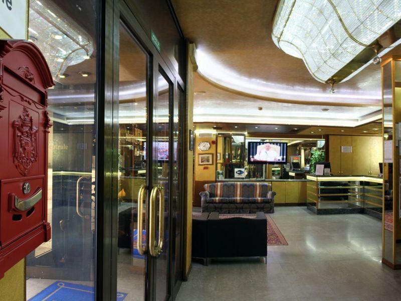 Hotel Centrale Местре Екстер'єр фото